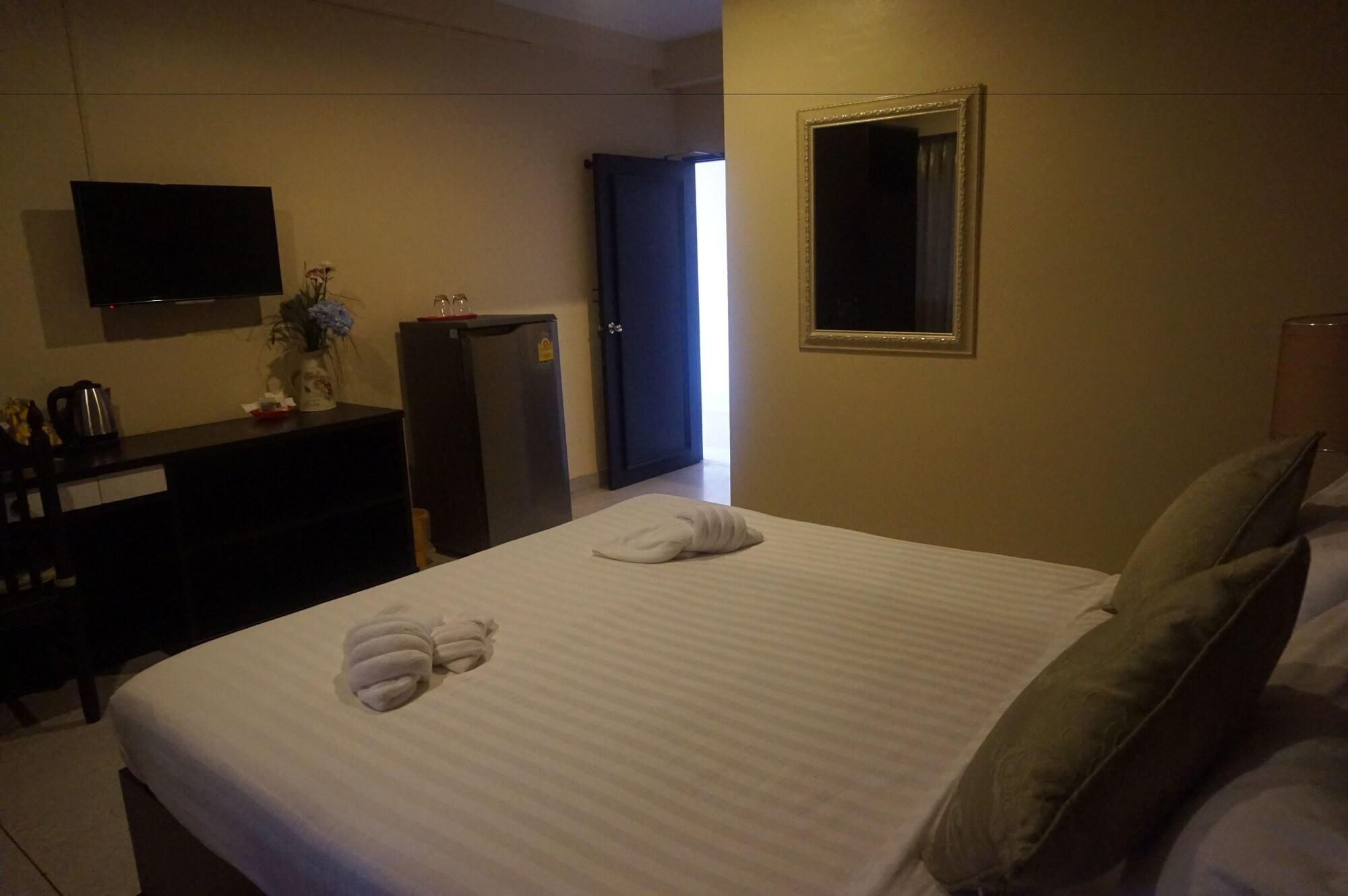 Metro Residence Surin Exterior foto